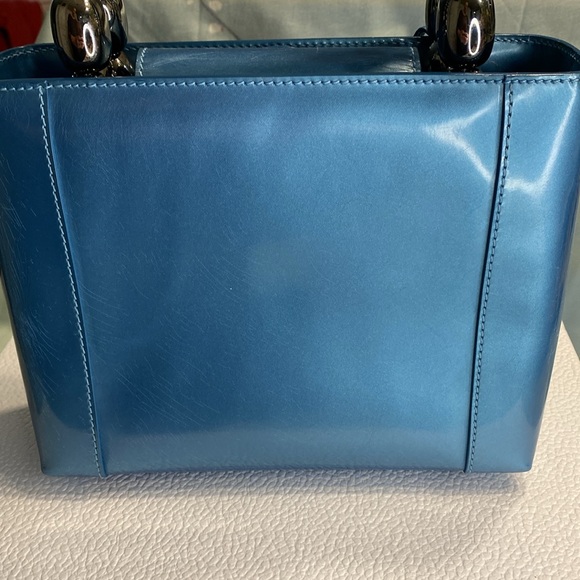 Christian Dior Maris Pearl Logo Patent Leather Handbag - Picture 6 of 17